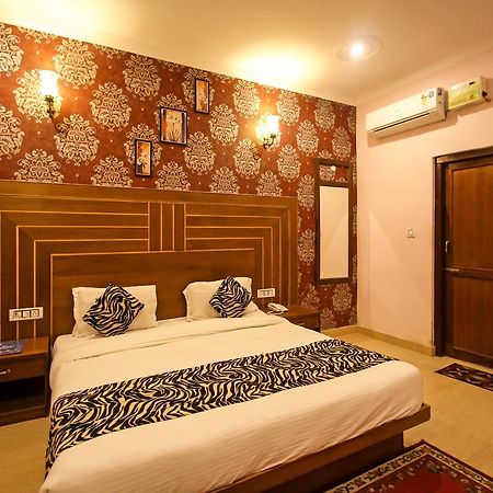 V Resorts Dukes Den Resort Ramnagar  Exteriér fotografie