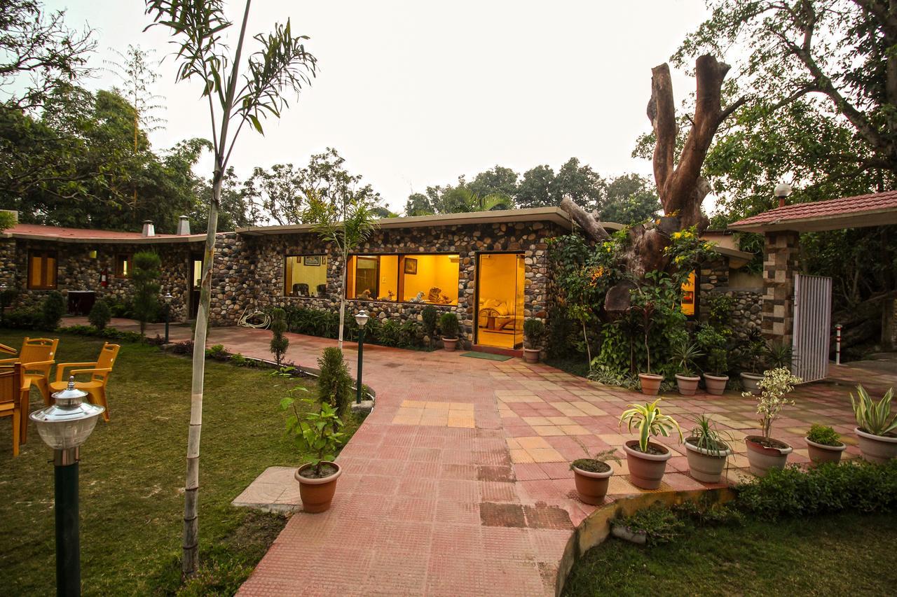 V Resorts Dukes Den Resort Ramnagar  Exteriér fotografie
