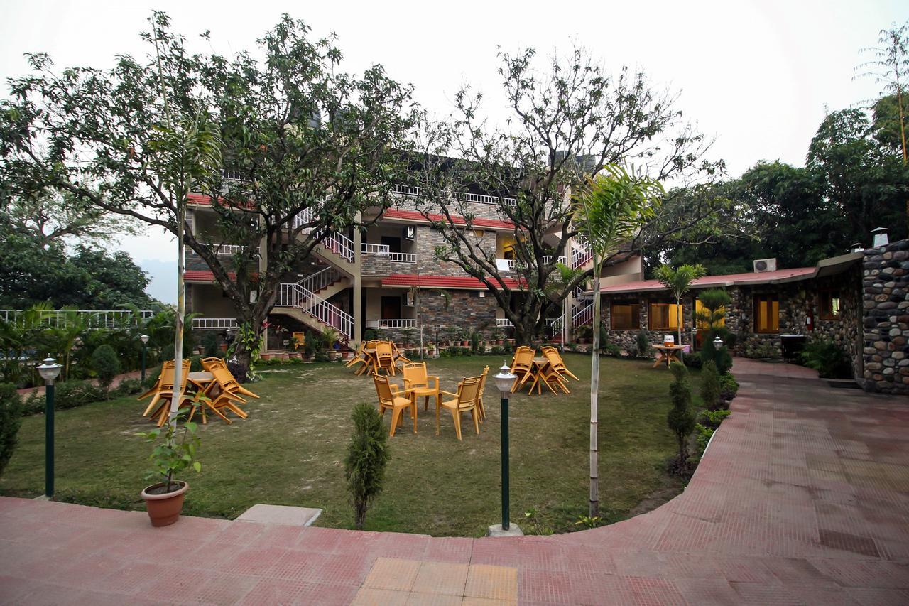 V Resorts Dukes Den Resort Ramnagar  Exteriér fotografie